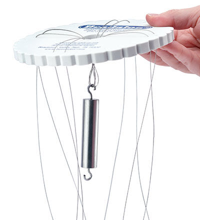 Weight hooked onto cord in Kumihimo disk